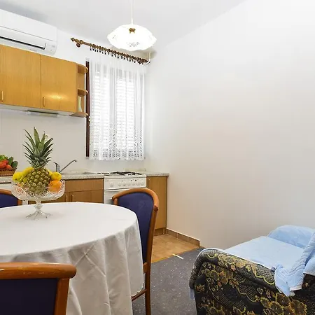 Studio Apartment Dara 1314