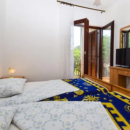 Studio Apartment Dara 1314